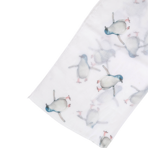 AGCS1013: White: Penguin Scarf