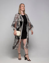 Load image into Gallery viewer, THSK1066: Black: Floral Lace Kimono
