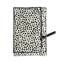 Load image into Gallery viewer, THSB1008: White: Animal Print Cross Bag
