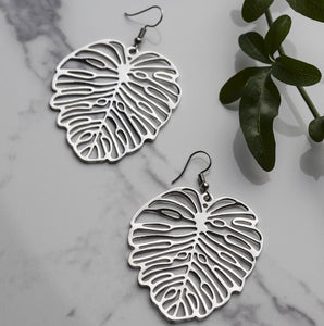 THSE1047: Silver: Leaf Earrings