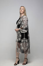 Load image into Gallery viewer, THSK1066: Black: Floral Lace Kimono
