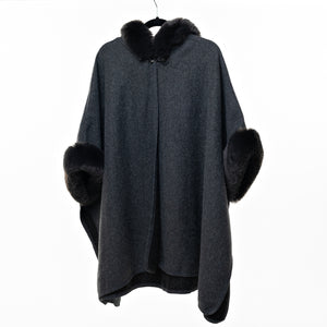 THSP1041: Dark Grey: Faux Fur Hooded Poncho