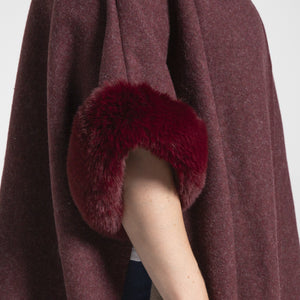 THSP1042: Burgundy: Faux Fur Hooded Poncho