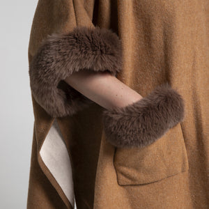 THSP1043: Camel: Faux Fur Plain Sleeve Cape Coat