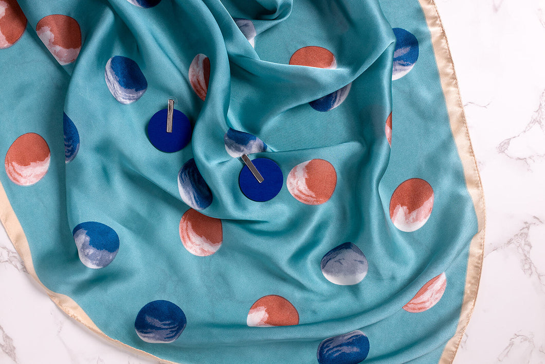 THSS2331: Aqua: Dotted Square Scarf