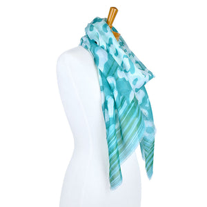 THSS2339: Green: Animal Border Scarf