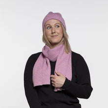 Load image into Gallery viewer, THSS2432: Light Magenta: Twisted Rib Stitch Scarf
