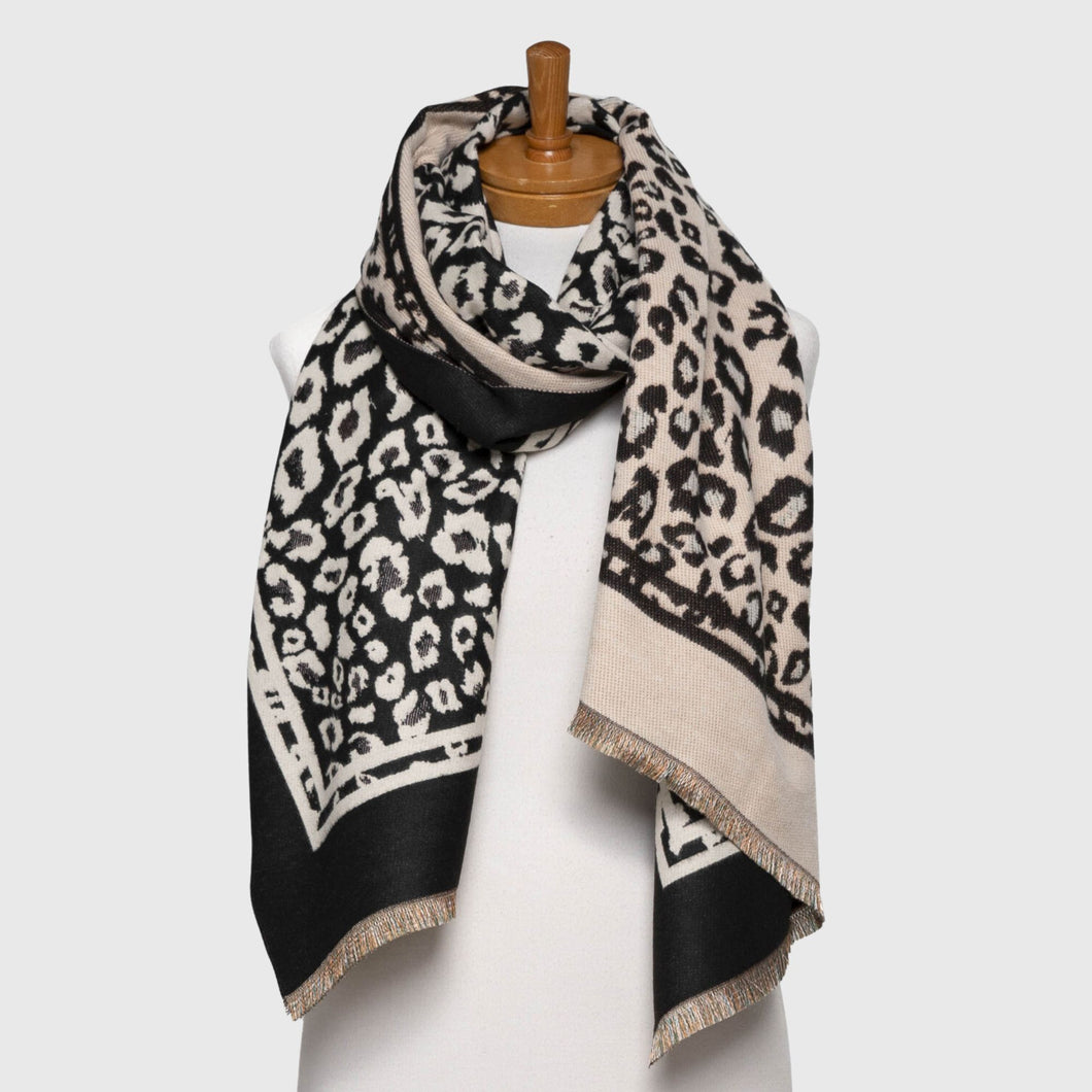 THSS2630: Black Beige: Reversible Animal Print Scarf