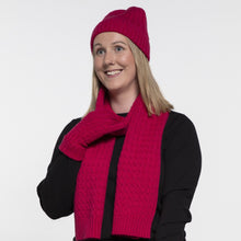 Load image into Gallery viewer, THSS2667GX: Hot Pink: Cable Knit Gloves
