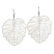 Load image into Gallery viewer, THSE1047: Silver: Leaf Earrings
